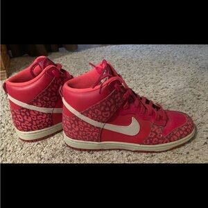 Nike Women’s High Top Dunks Size 8